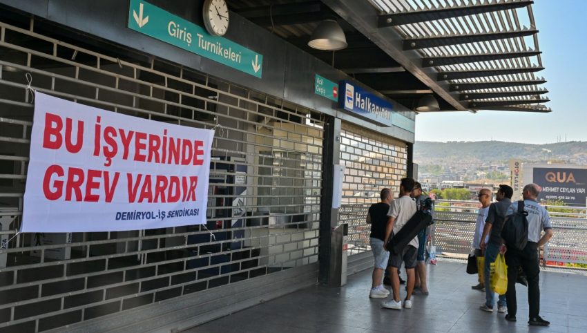 İzmir’de metro ve tramvay işçilerinin grevi sona erdi